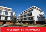 Residentie Sea Gardens, gelegen aan de Ringlaan te Wenduine, bestaat uit een coherent geheel van 4 afzonderlijke villaresidenties, goed voor in totaal 84 woonappartementen en evenveel ondergrondse garageboxen en staandplaatsen. Dit nieuwbouwproject wordt opgetrokken in een sublieme combinatie van moderne architectuur met natuurlijke houtaccenten, rondom een royaal aangelegde landschapstuin van 5.000 m2 met een spiegelvijver als centrale ontmoetingsplaats. De villaresidentie A is goed voor 19 appartementen met 2 of 3 slaapkamers en extra-large zonneterrassen. Alle appartementen bieden de bewoners een luxueuze afwerking (keukens met granieten of composieten werkblad en Miele huishoudtoestellen, ruime keuze kwaliteitsvloeren, ...) en voldoen aan de strengste normen wat betreft thermische en akoestische isolatie. In de ondergrondse verdieping is er een ruime fietsenberging, bovengronds worden er auto- en fietsplaatsen voor bezoekers voorzien. Mogelijkheid tot aankoop van individuele garages, autostandplaatsen en kelderbergingen. De keuze van 4 afzonderlijke residenties i.p.v. 1 groot appartementenblok creëert naast veel groenruimte ook kwalitatievere app. met veel lichtinval. Onder deze tekst bij "documenten" vindt u de plannetjes en de prijslijst. Alle appartementen zijn nu AFGEWERKT en INSTAPKLAAR; CONTACTEER ONS VOOR UW VRIJBLIJVEND BEZOEK. (19/024)